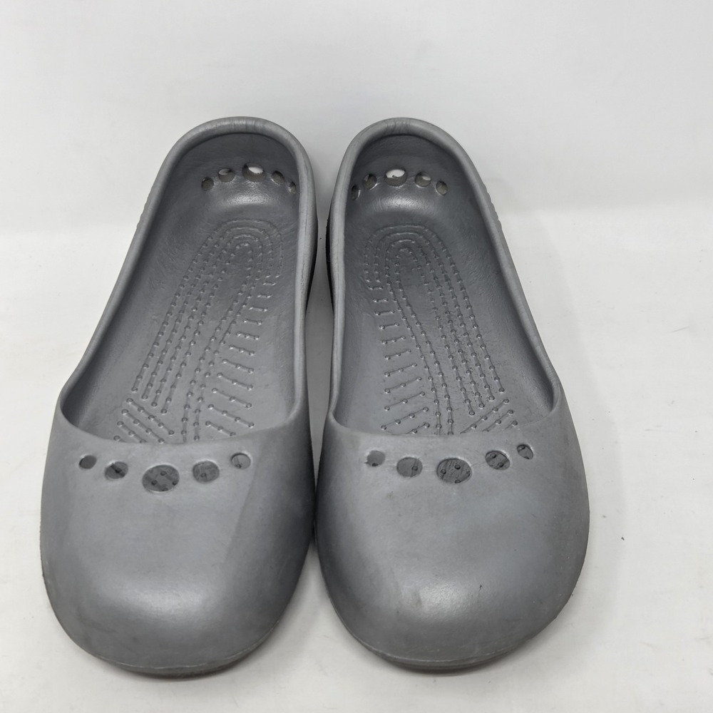 Crocs Ballet‎ Flats Shoes Women's Size 7  Gray Silver Metallic